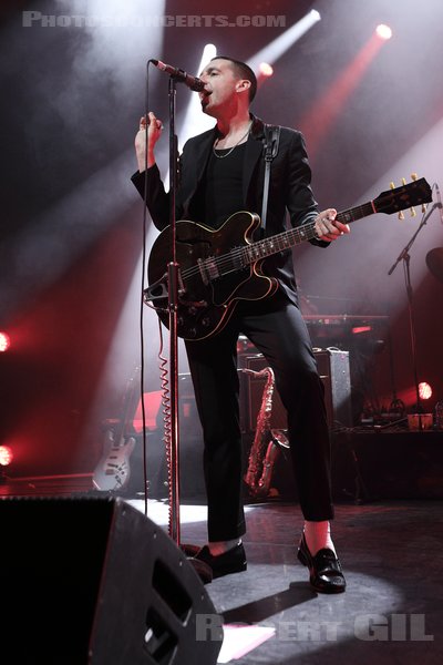 MILES KANE - 2022-04-28 - PARIS - Olympia - 